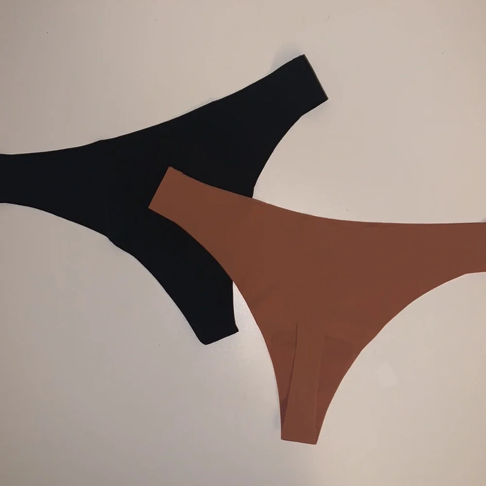 NWT Two Pair Seamless Thong Panties - Picture 3 of 3